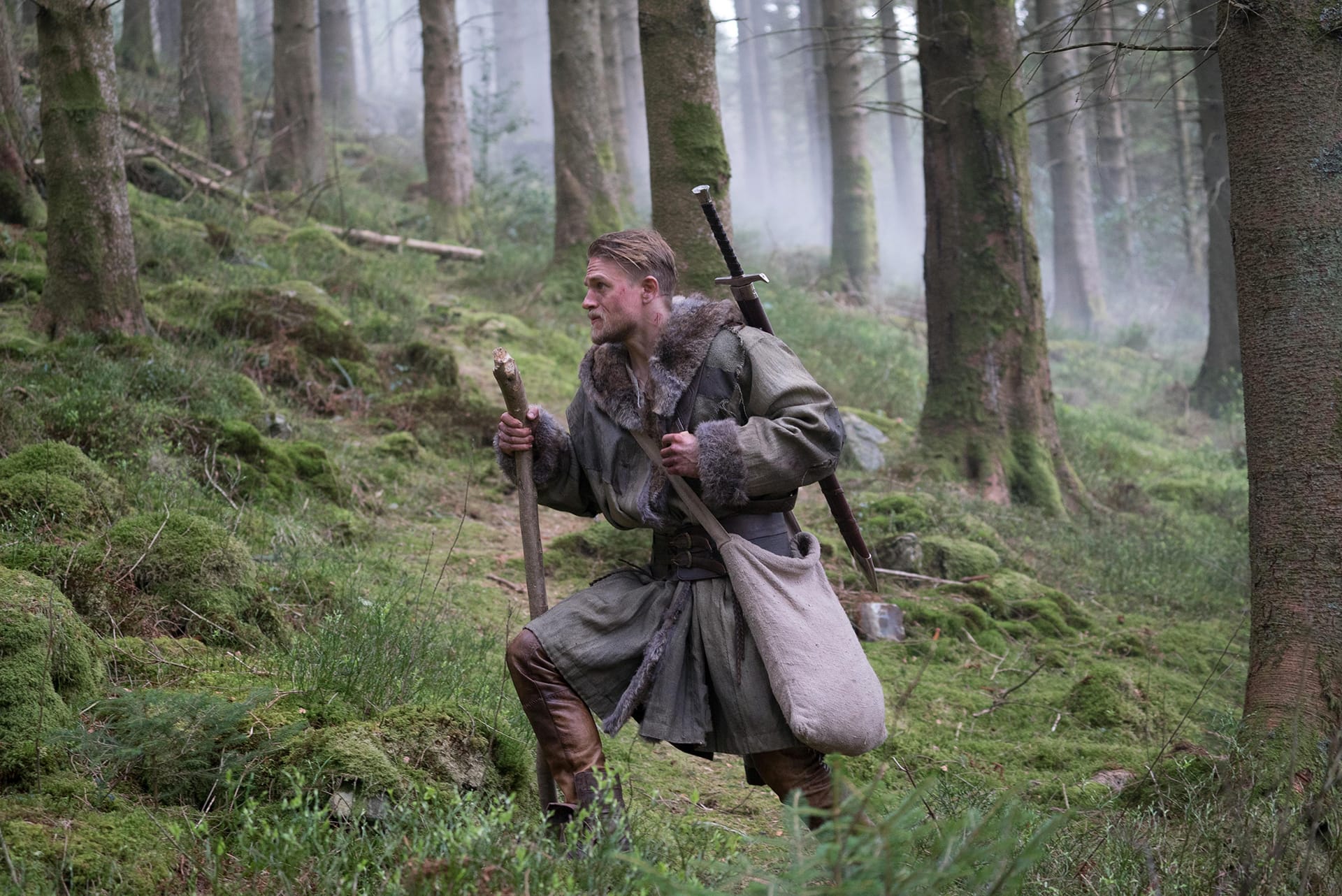 Fiche film : Le Roi Arthur - La Légende d'Excalibur | Fiches Films ...